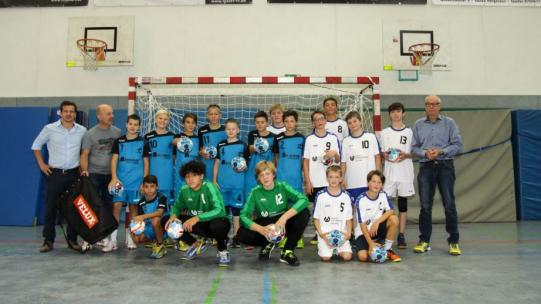 Handballer bekommen neuen Trikotsatz